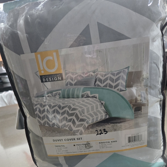 Comforter set - Picture 4 of 5